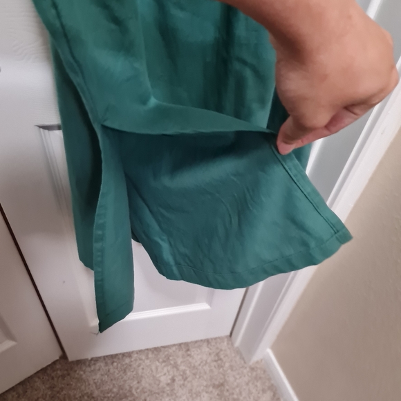 Universal Thread™ Women's Short Sleeve Back Cut Out Dress - Green - Picture 11 of 14